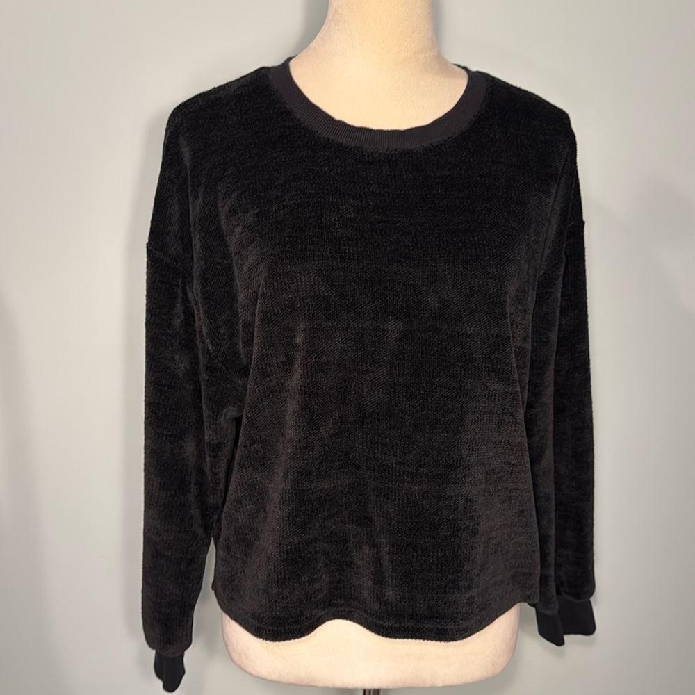 Velvet Heart black velour sweater sweatshirt Size S